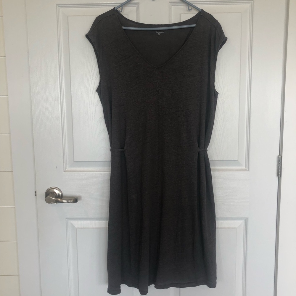 Garnet Hill linen dress pull on style with back tie for shape khaki green Size L